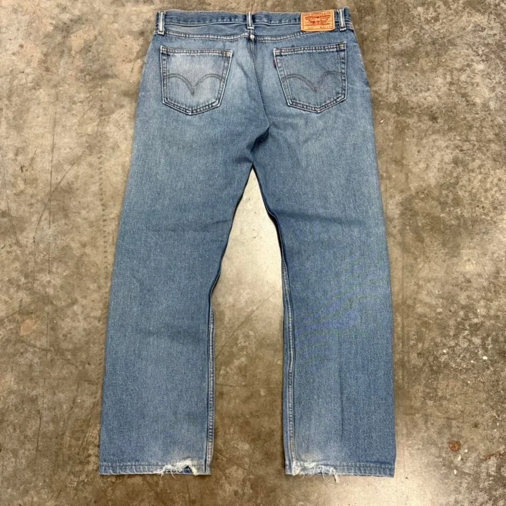 Y2K Levi's 505 Straight Fit Distressed Blue Jeans 36x31